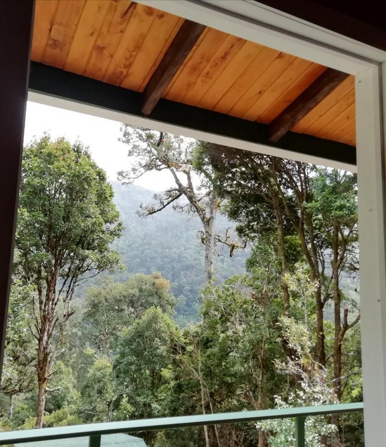 Miriam'S Quetzals Lodge San Gerardo de Dota Exterior photo